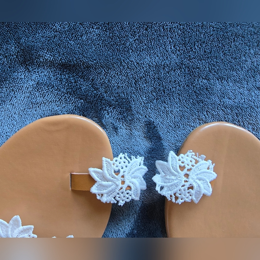 SHEIN White Floral Sandals - Picture 5 of 6
